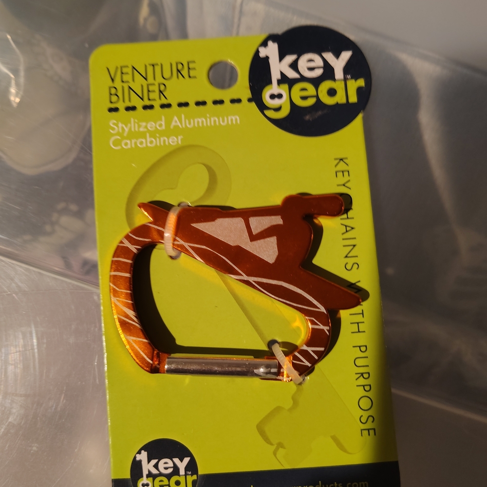 3/$10🆕Canoe Accented Key Chain Clip NWT